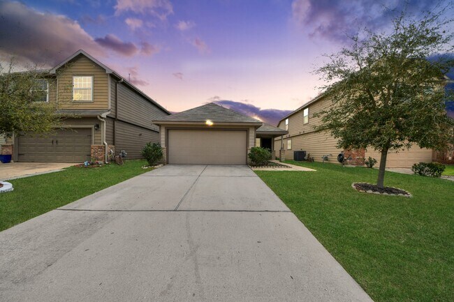 Building Photo - 10306 White Fir Villa Ave