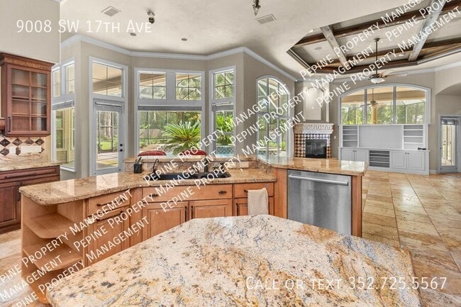 Building Photo - 9008 SW 17th Ave