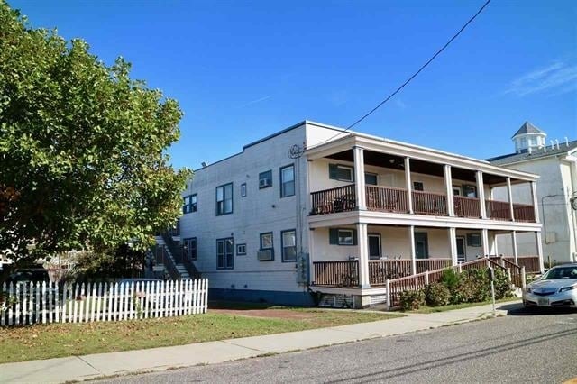 Primary Photo - 5 Stockton Pl