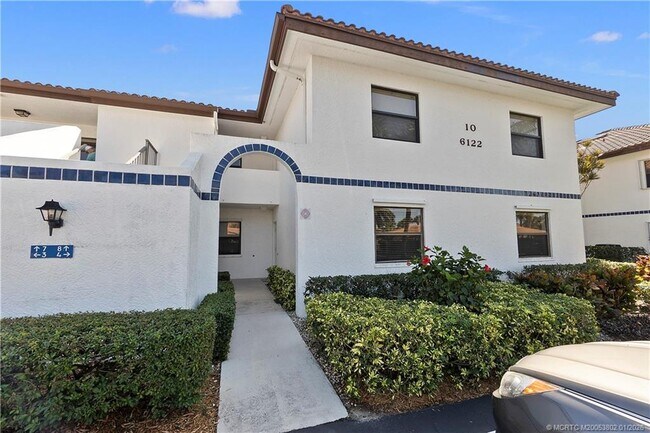 Foto del edificio - 6122 SE Landing Way