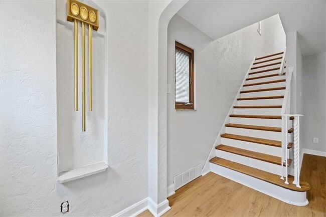 Building Photo - 3729 Baytree St