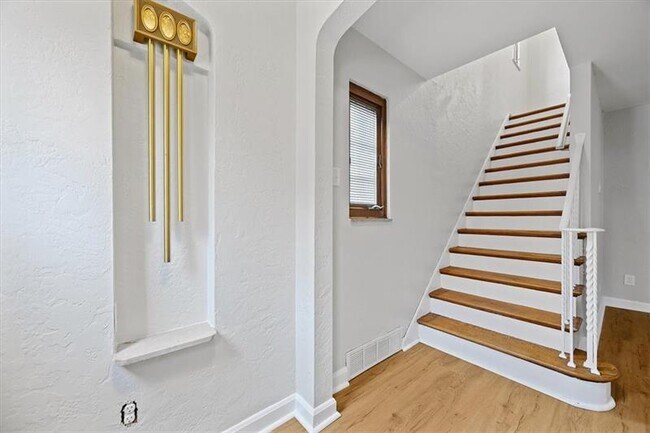 Foto del edificio - 3729 Baytree St
