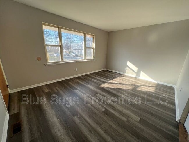 Foto del edificio - 727 Clifton Ave