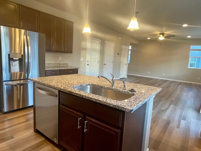 Building Photo - Beauitful home in Morgan Hill! Avail. Now!