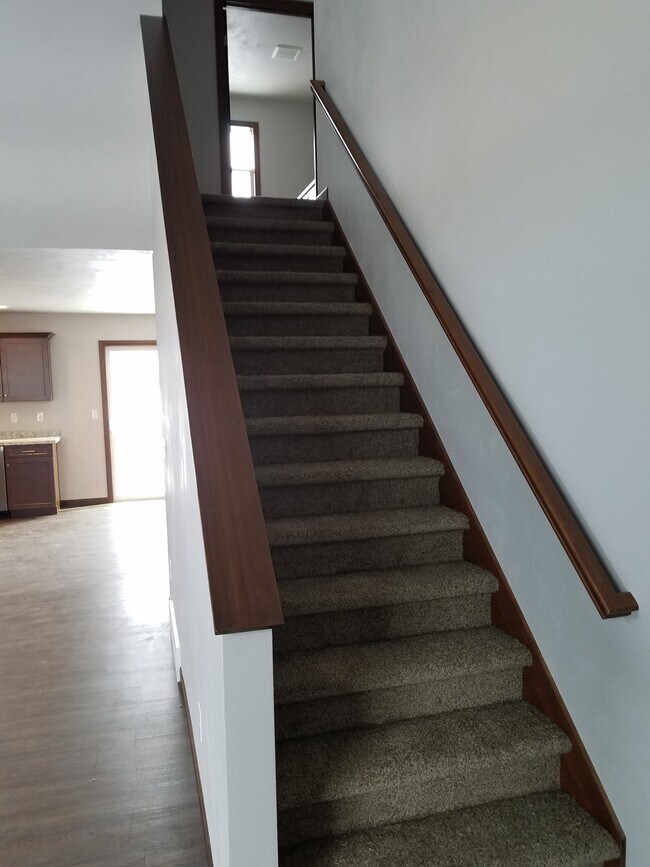 Building Photo - 1323 Moon Ridge Ct