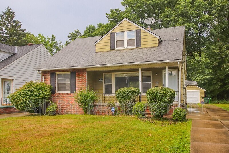 Primary Photo - 263 S Green Rd