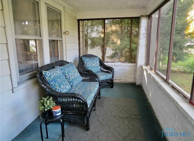 Foto del edificio - 2339 Castlewood Dr