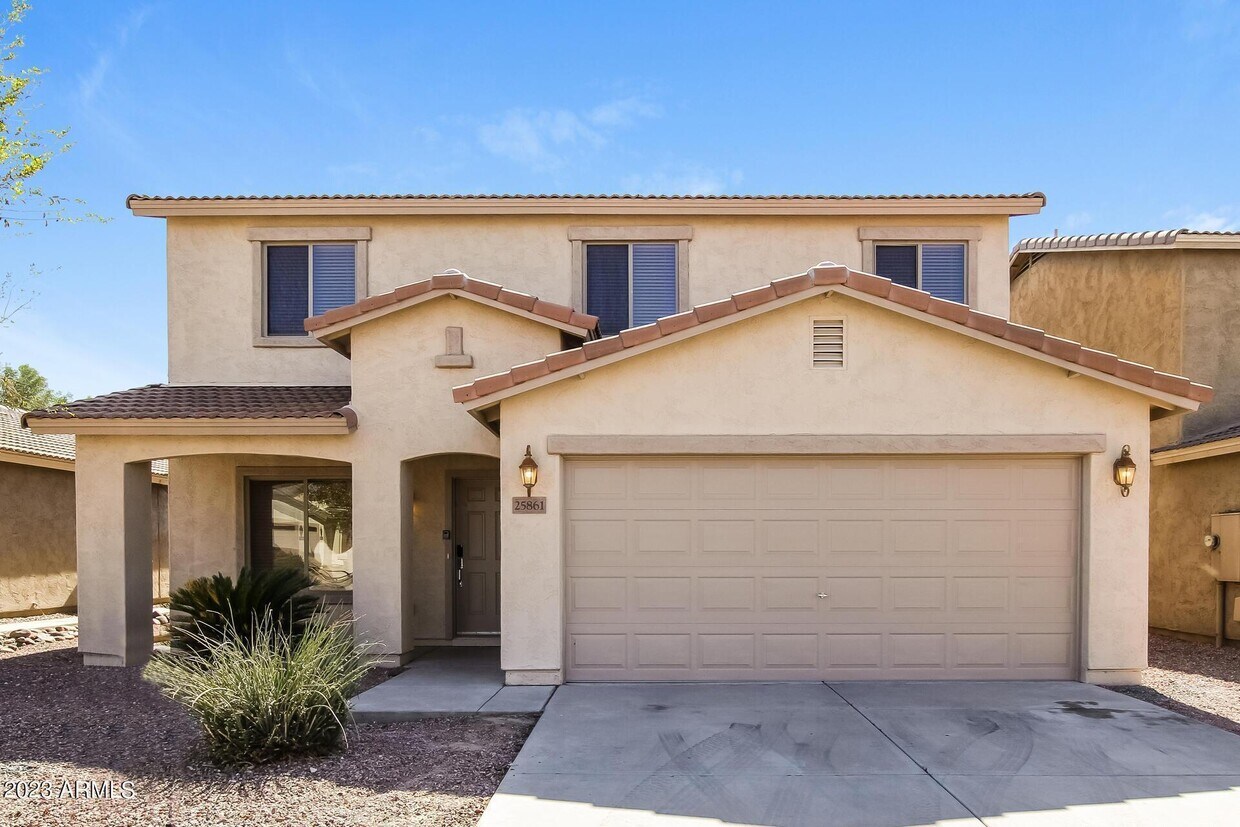Foto principal - 25861 W North Star Pl