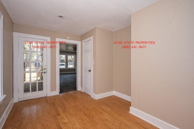 Building Photo - 1504 S Ong St
