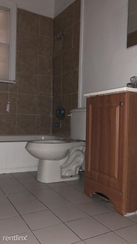 Foto del edificio - 2 br, 1 bath Apartment - 741 E 60th st
