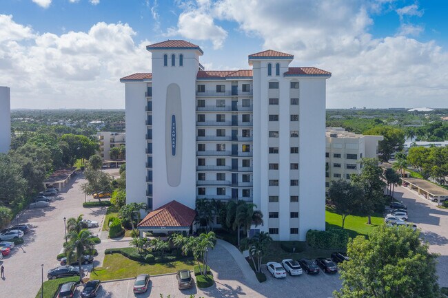 Foto del edificio - 370 Golfview Rd