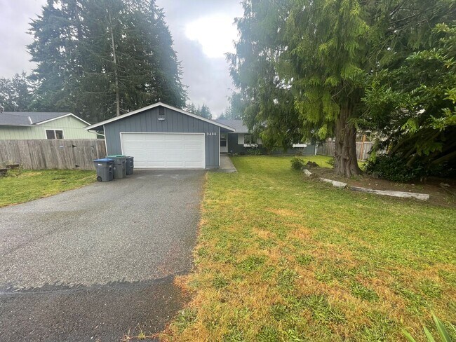 Foto del edificio - 4 Bedroom Home in Port Orchard