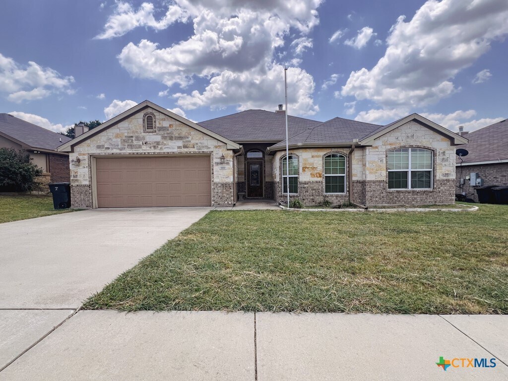 Primary Photo - 700 Cosper Creek Dr