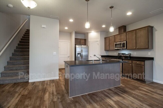 Building Photo - 5832 NE 56th Place