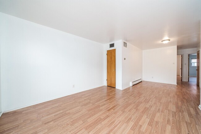 Foto del edificio - 207 Manhattan Ave