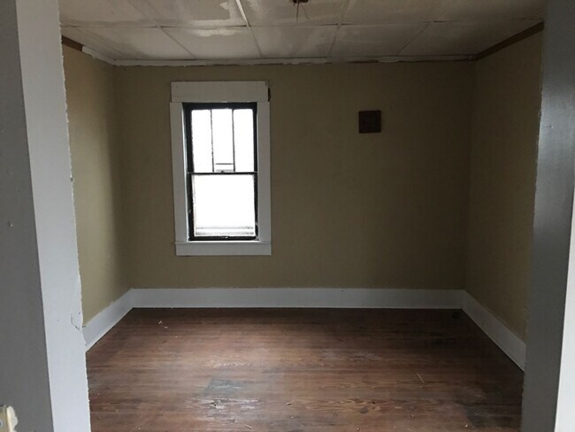 Foto del edificio - New Listing $390 month $800 down