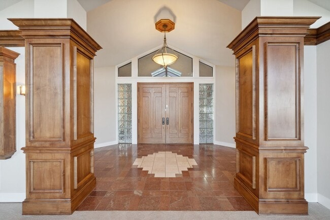 Building Photo - 21 Deer Oaks Ct