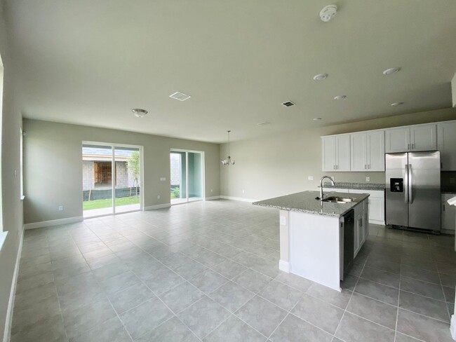 Building Photo - Luxury style townhome for rent in Winter Park