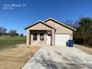 Building Photo - 1414 Morse St