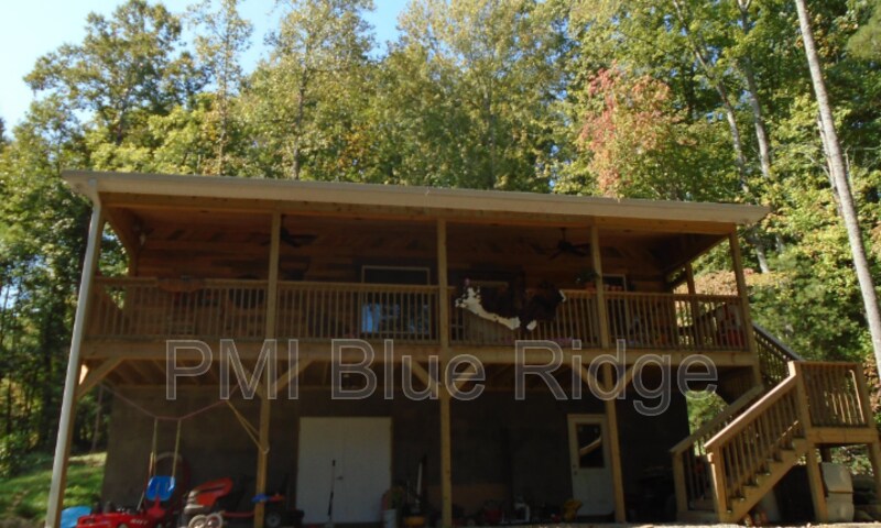 Foto principal - 156 Walnut Heights Ln