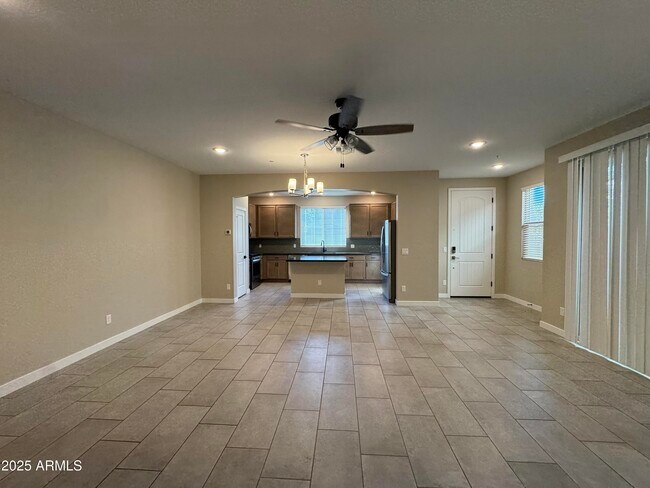 Foto del edificio - 1784 N 208th Ave