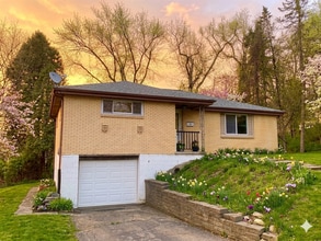 Building Photo - 251 Selvin Dr