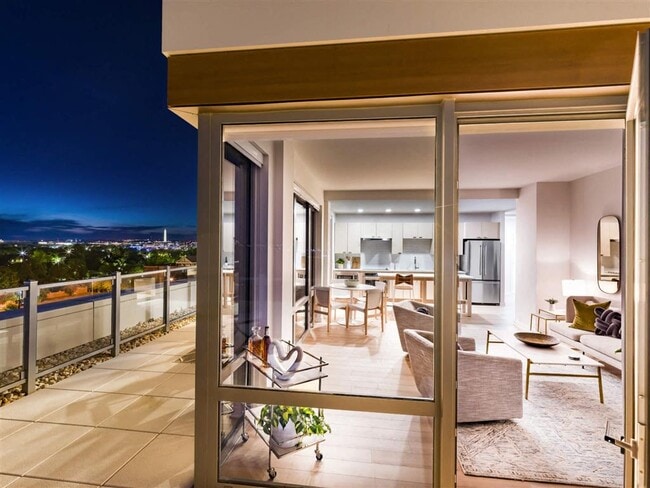 Building Photo - Riverpoint