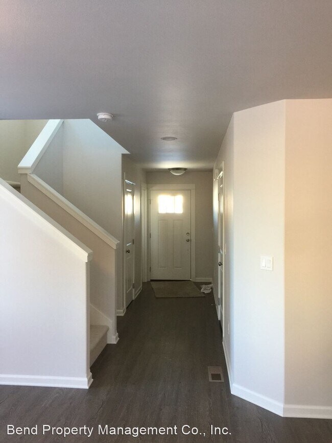 Building Photo - 3 br, 2.5 bath House - 20430 Angel Ct.