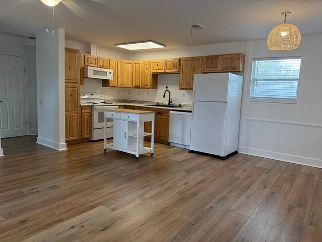 Kitchen + dining area - 235 Waterside Ln