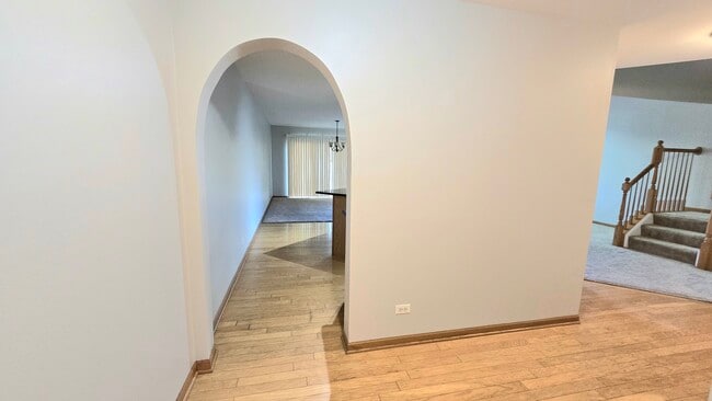 Foto del edificio - 3261 Cool Springs Ct