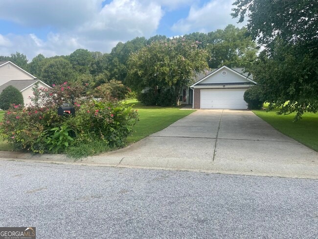 Building Photo - 1507 Cardinal Ln