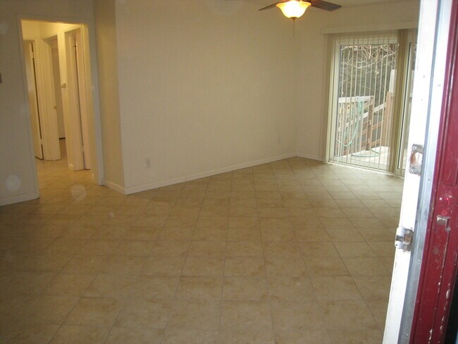 Building Photo - 4453 Rosebud Ln