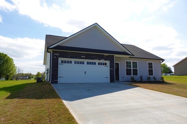 Building Photo - 202 Turkey Trot Rd
