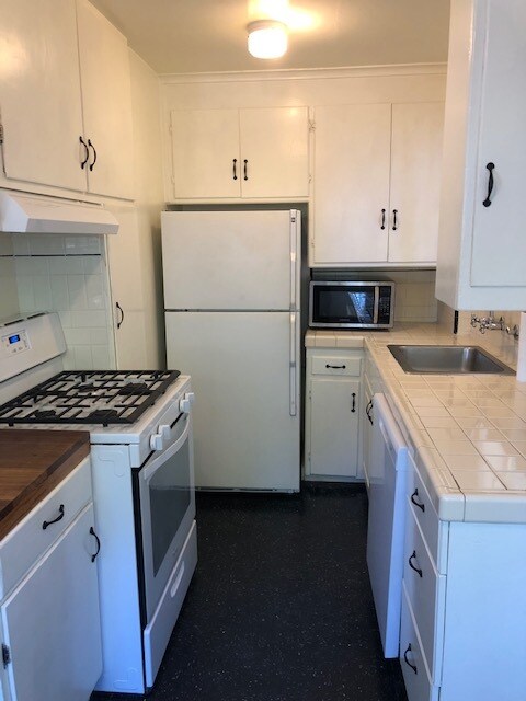 Foto principal - 561 Merritt Ave