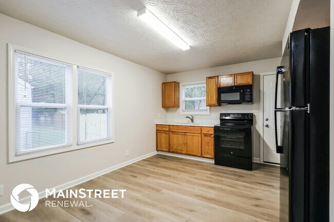 Foto del edificio - 2900 Wyandotte Ave