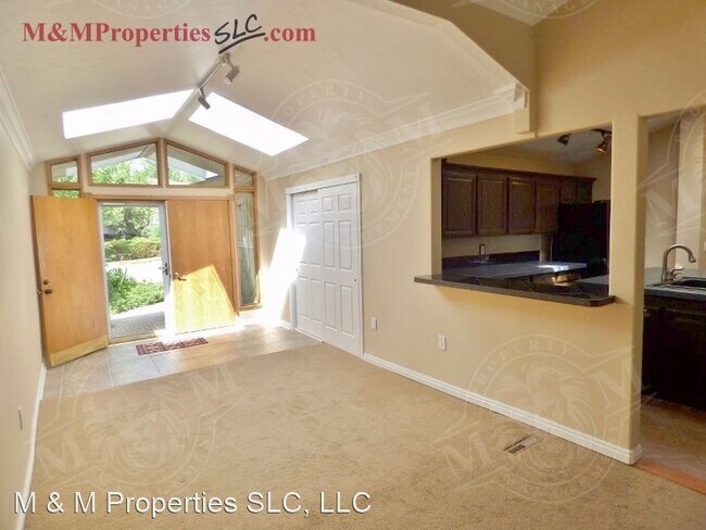 Foto del edificio - 3 br, 2 bath House - 2708 E Grand View Dr ...