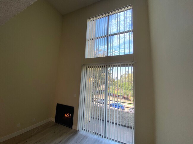 Foto del edificio - 3715 S Canfield Ave