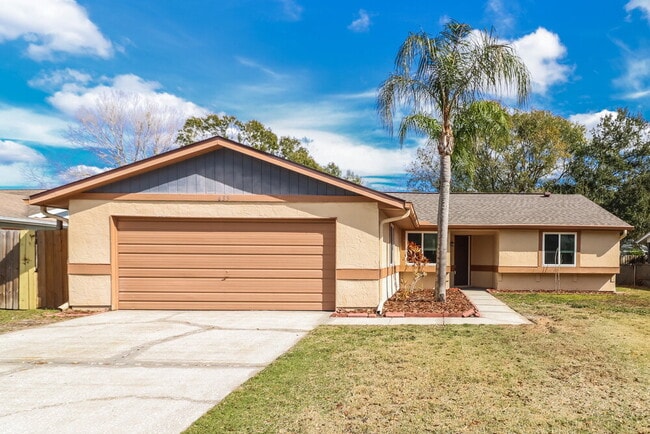 Building Photo - 633 Timber Bay Cir W