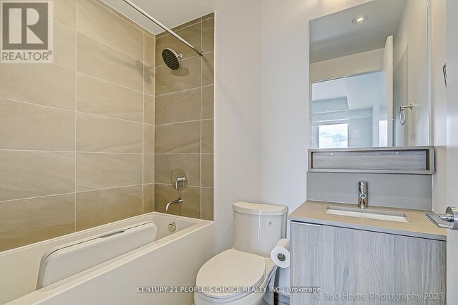 Photo du bâtiment - 950 Portage Pkwy