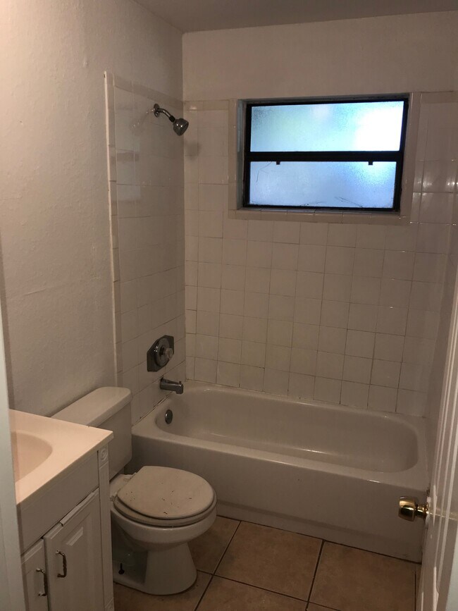 Foto del edificio - 2678 Ernest Street