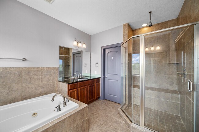Building Photo - 1178 Hempstead Villa Ln