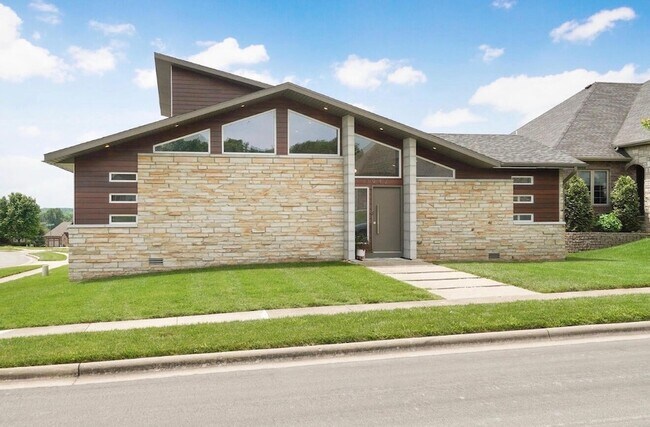 Foto del edificio - 3942 E Rosebrier St