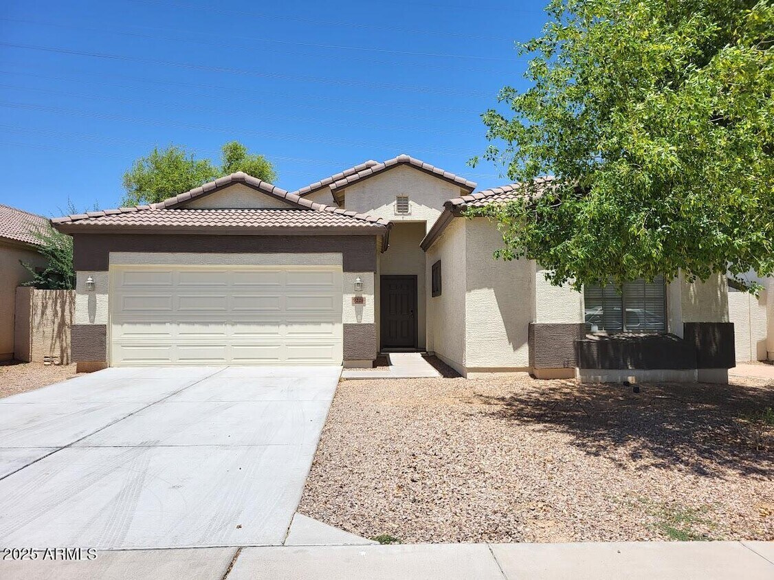 Foto principal - 9226 W Elwood St