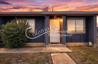 Building Photo - 1310 Quail Cir