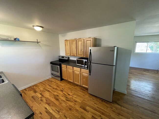 Building Photo - 2 br, 1 bath House - 251 Hill Ct