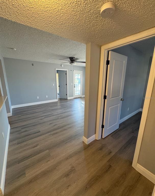 Building Photo - 8198 Fairways Cir