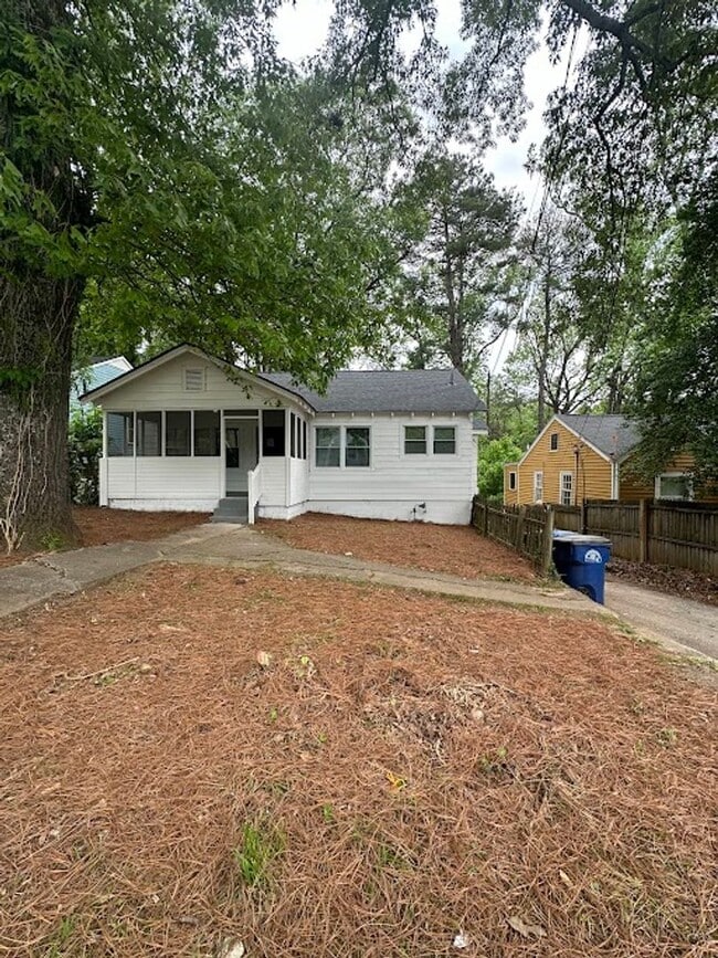 3 bed 2 bath in Atlanta! - 3 bed 2 bath in Atlanta! House