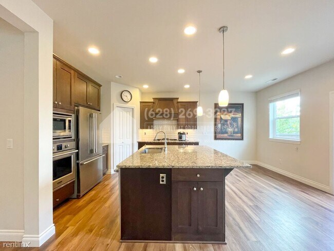 Foto del edificio - 5 br, 3 bath House - 20303 85th Place Nort...