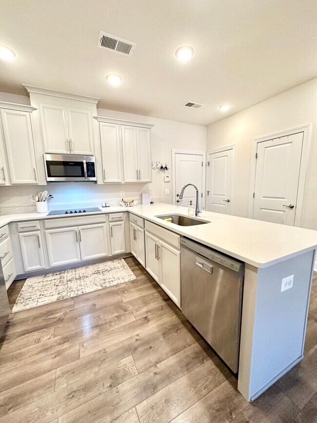 Foto del edificio - 10338 Ratcliffe Trl