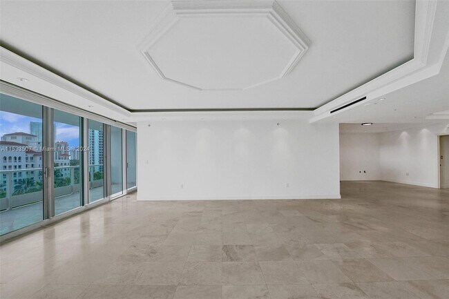 Building Photo - 19955 NE 38th Ct